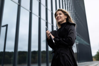 Build Confidence with Money