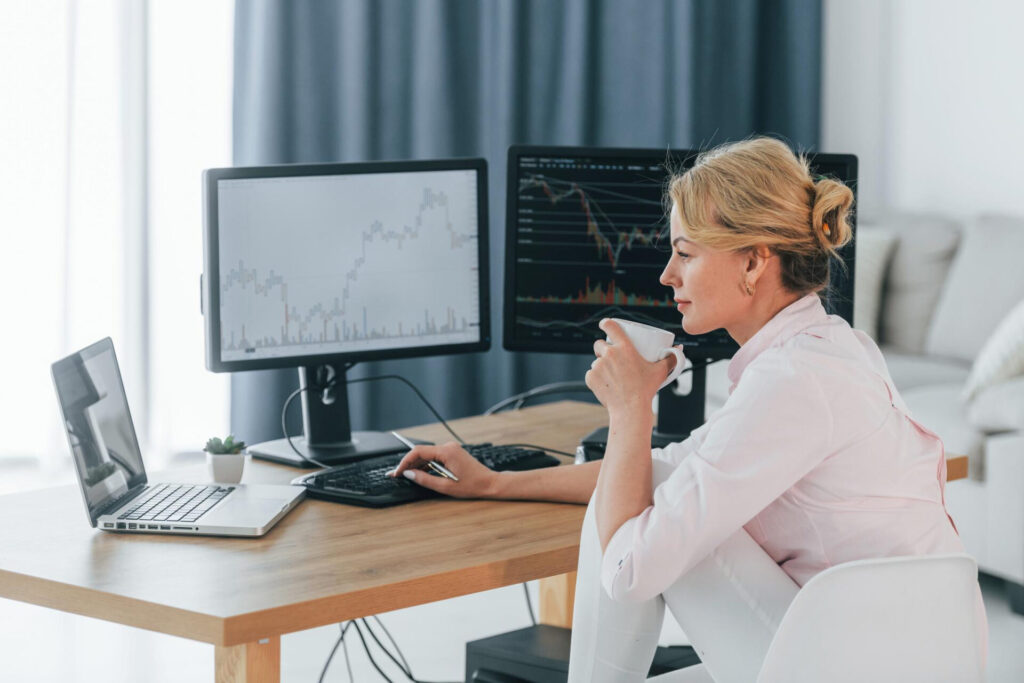 How does cryptocurrency work